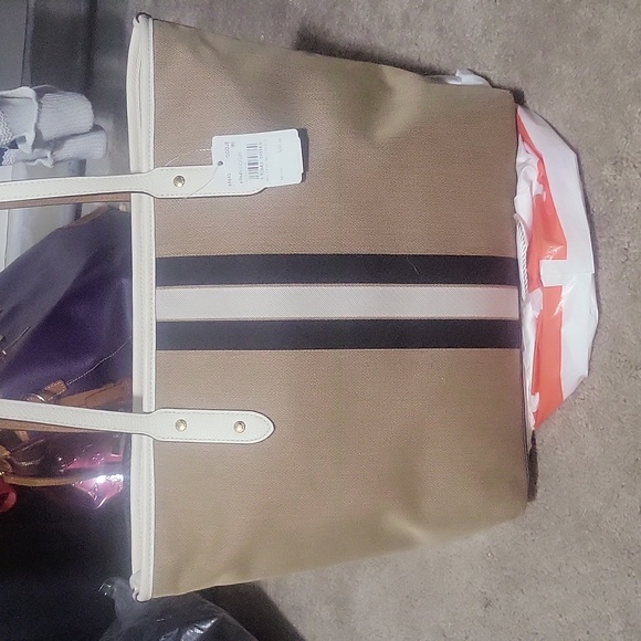 Coach Purse - Picture 3 of 7